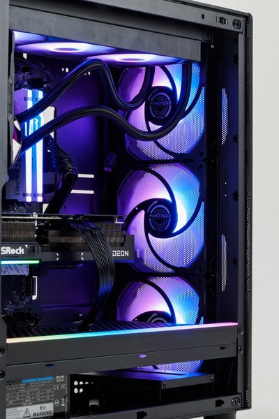 ASCII.jp：驚きの3年保証！ゲーミングPC入門者は「FREX∀R」の