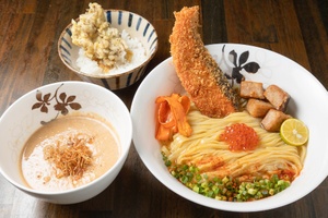 “魚＝白流”と店主も自負する、魚の名手「白流」が考案！ 秋鮭&秋野菜の豪華つけ麺セット フォトさんぽ＠保土ケ谷区