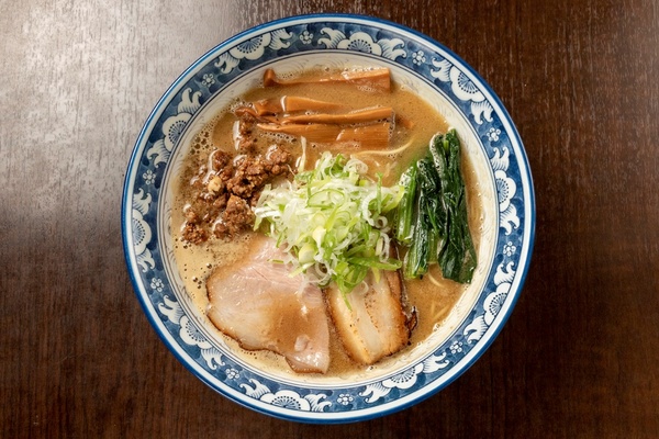 「秋刀魚白湯」(1600円)