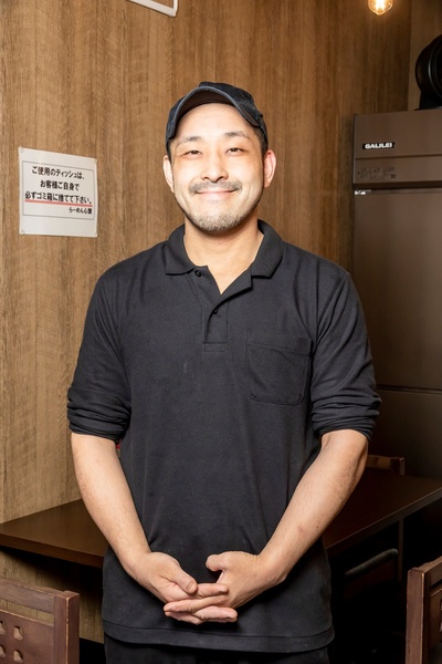 店主の玉山俊春さん