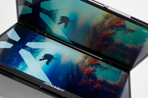 このちょうどいいサイズ感を待ってた！16：10の14型（1920×1200ドット）を2画面搭載するモバイルディスプレー