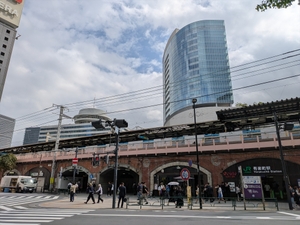 東京駅から有楽町駅に架かる美しい煉瓦アーチ造りの「新永間市街線高架橋」は山手線と共に100年をつなぐ