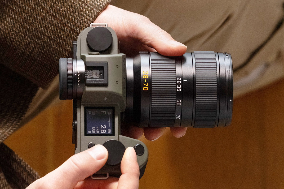 「ライカSL3 “Reporter”」を発表