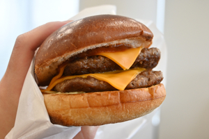 17年ぶり“モスの匠味”。「高すぎる」と言われたバーガーが令和には……