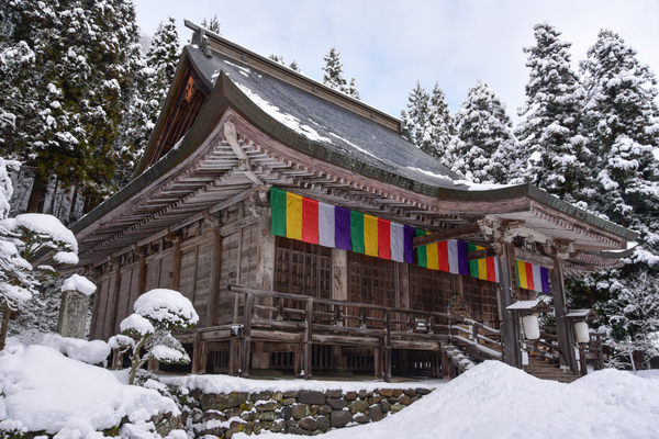 山寺　冬_根本中堂
