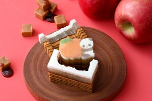 箱を開けた瞬間の「わぁ！」まで手土産に　ぷるんと食感の型抜きバウムクーヘン