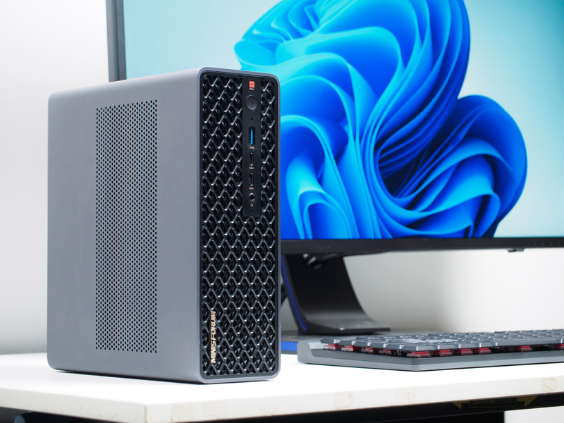小型PCのいちばん凄いヤツ見つけた！手のひらサイズなのに超高性能な