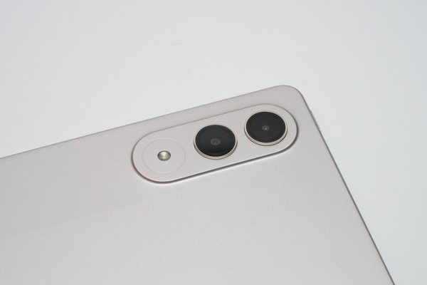 「Lenovo Yoga Tab」実機レビュー