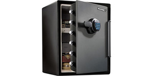災害も泥棒もお断り！Master Lock 金庫、ブラックフライデーで大幅割引！