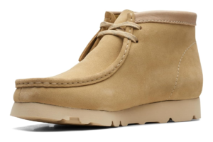 クラークスの代表モデル「ワラビー」がゴアテックス仕様で雨でも安心、しかもAmazonブラックフライデーで40%オフ！