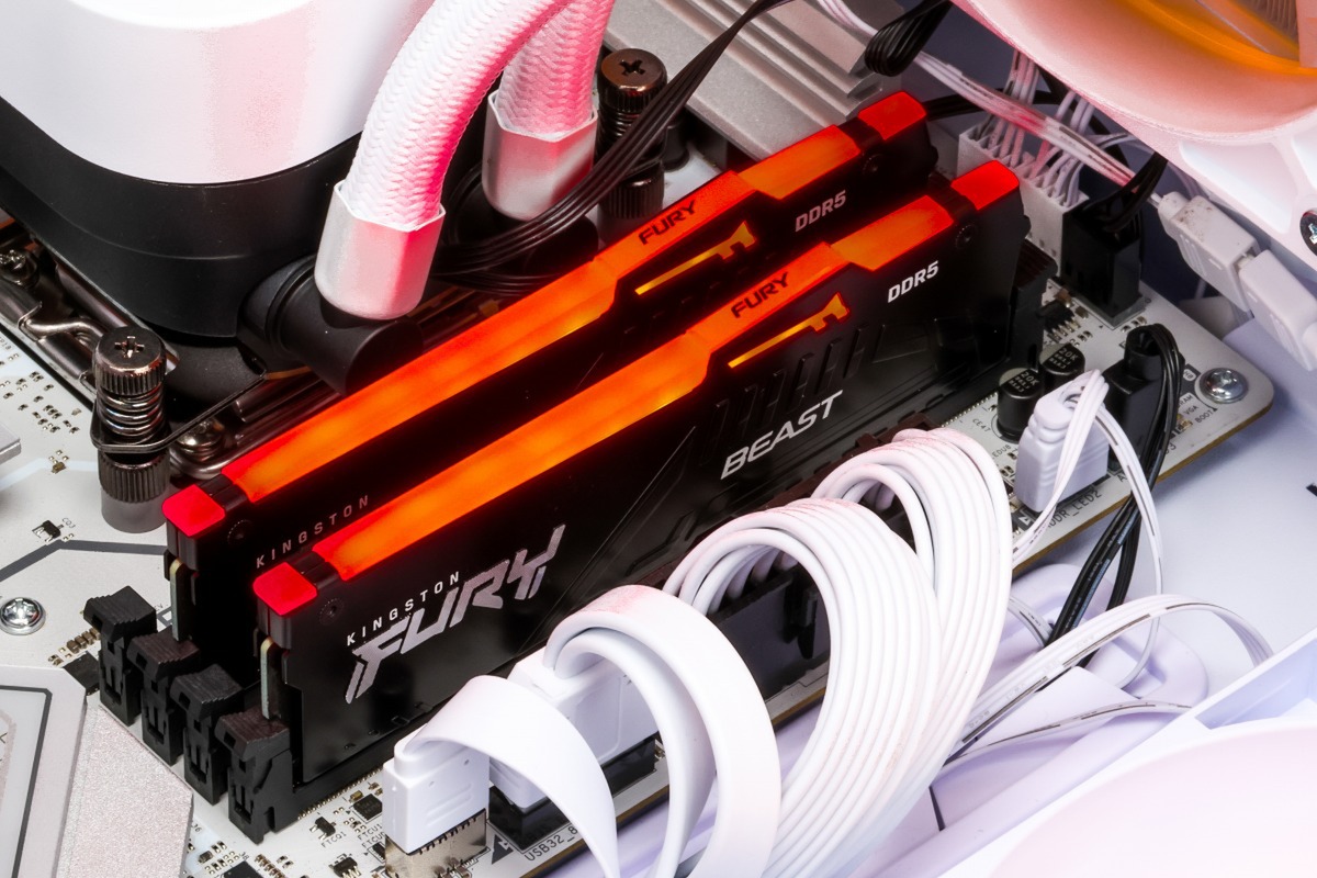 ASCII.jp：メモリーは“安心と信頼”で選ぶ「Kingston FURY Beast
