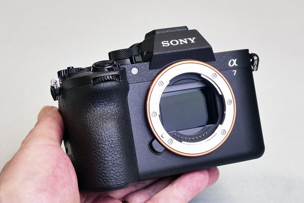 「α7V」を発表