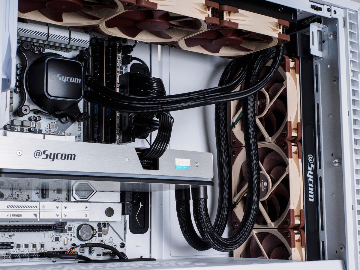 これが100万円超PCの性能だ！水冷RTX 5090を搭載するデュアル水冷