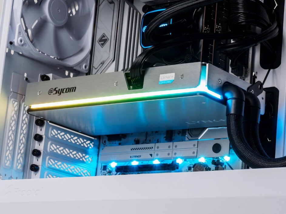 水冷機2台 これが100万円超PCの性能だ！水冷RTX 5090を搭載するデュアル水冷