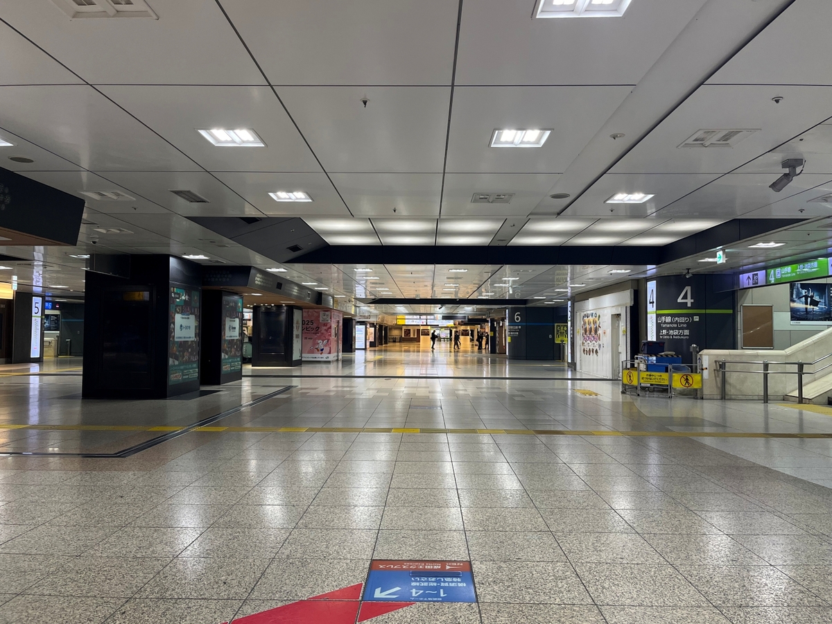 東京駅構内