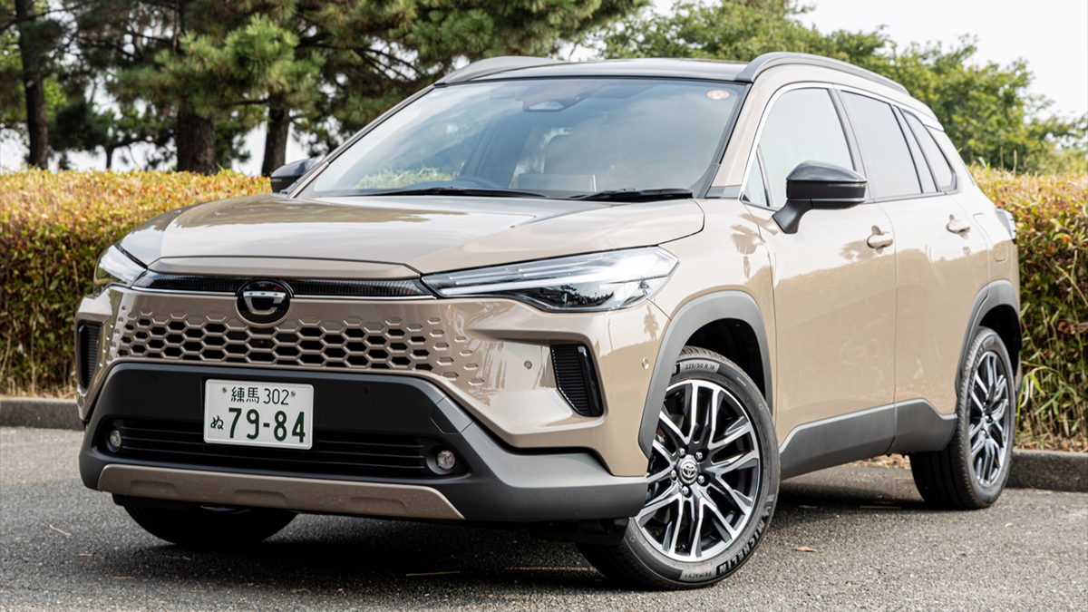 ASCII.jp：死角ナシの万能SUV！ マイチェン版トヨタ「カローラ クロス