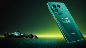 今度のアストンマーティンスマホは「タイヤ交換」のようなカメラ部のデザイン変更が面白い