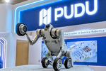 あの「ネコ配膳ロボ」のPudu、次は「犬」で屋外へ──悪路も階段も走破する産業用4足歩行ロボ「PUDU D5」