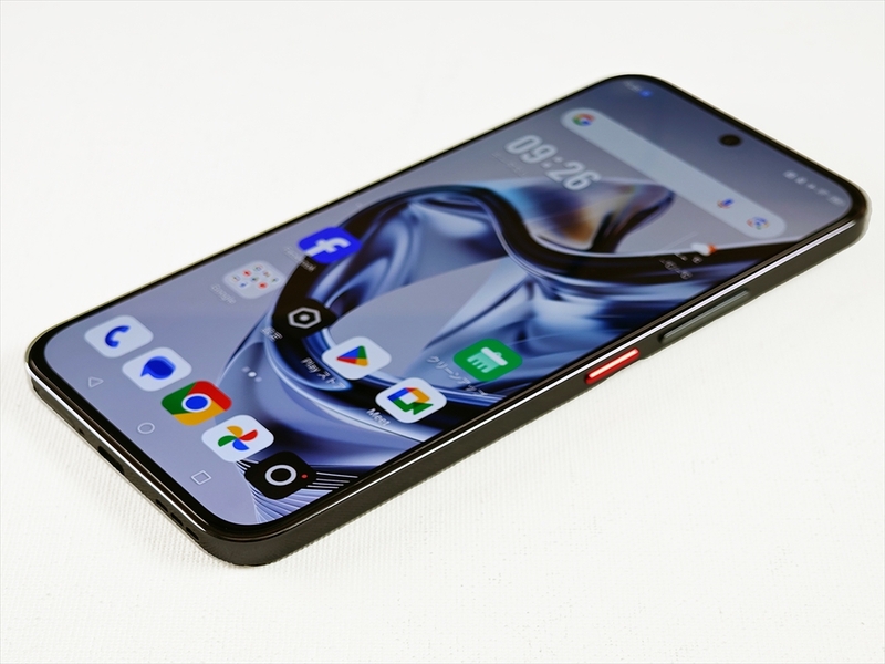 nubiaも薄型! 5.9mmの超薄型ボディーにトリプルカメラ搭載の nubiaも薄型! 5.9mmの超薄型ボディーにトリプルカメラ搭載の
