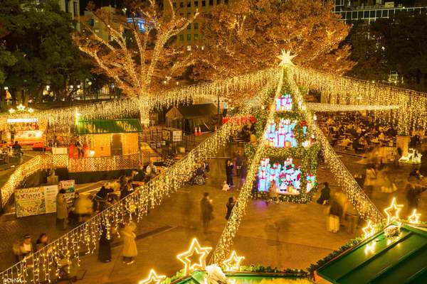 横浜公園にて開催中！多彩なコンテンツが揃う「BALLPARK Xmas YOKOHAMA KANNAI 2025」