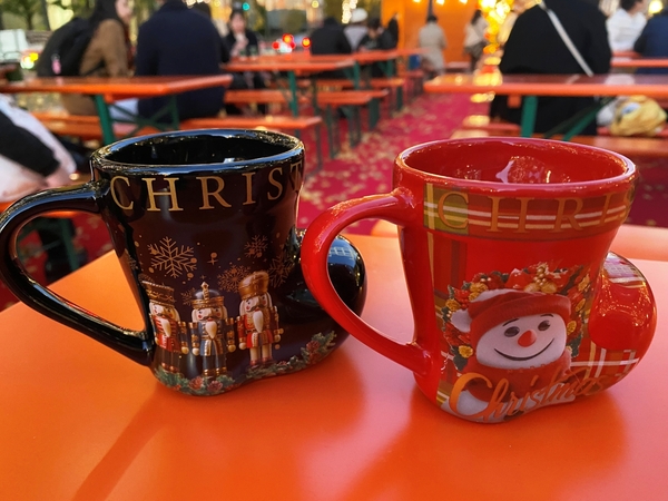 ブーツ型のマグ