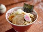 早朝の雪原を散歩して喜多方文化「朝ラーメン」を楽しむ！あっさり醤油スープに平打ち太麺が冷えた体にしみる～【磐越自動車道  磐梯河東ICから約11km】