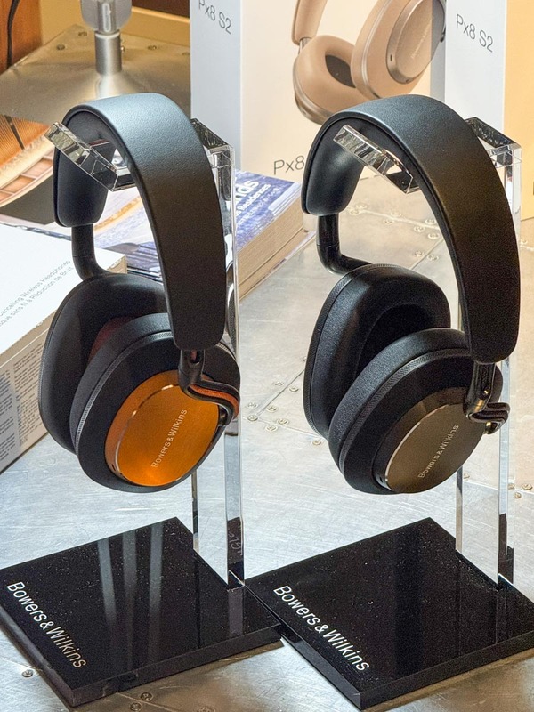 B&Wとマクラーレンがコラボした日本限定1000台の高級ヘッドホン「Px8