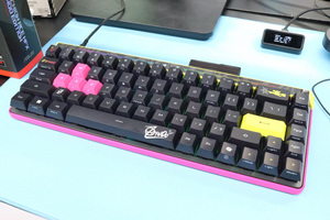 これは唯一無二。史上最高のCounter-Strikeプロゲーマー・ZywOo氏の美学を体現した個性派ゲーミングキーボード：ソフマップ なんば店