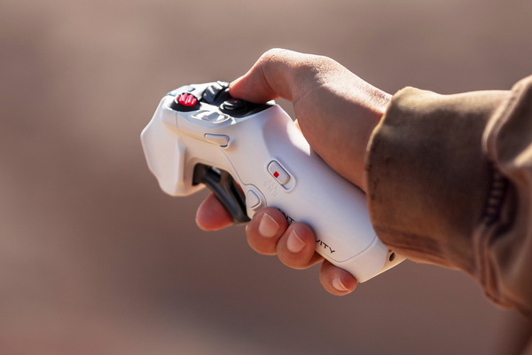 「Antigravity A1」日本発売