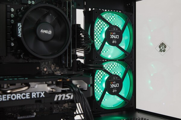 LEVEL-M5AM-R96X-RKX-FB [RGB Build]