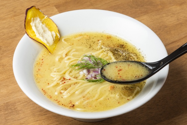 紅あずまの自然な甘味が詰まったスープ