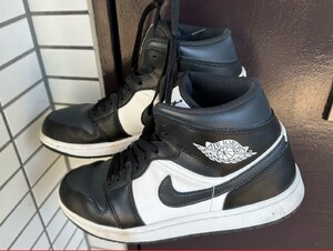 【2025年マイベストガジェット】履いても眺めても楽しい名作スニーカー ナイキ「エア ジョーダン 1 MID」