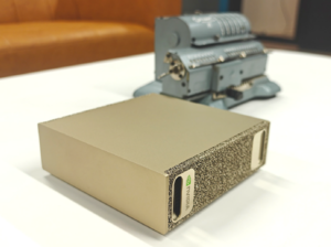 【2025年マイベストガジェット】大きな可能性を秘めた超小型AIスパコン「NVIDIA DGX Spark」