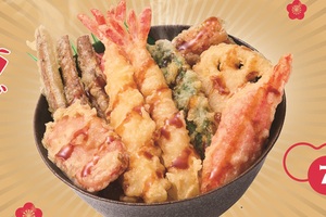 ほっかほっか亭、エビが2本ものった「新春海老天丼」を発売！ 10品の天ぷらを楽しめる