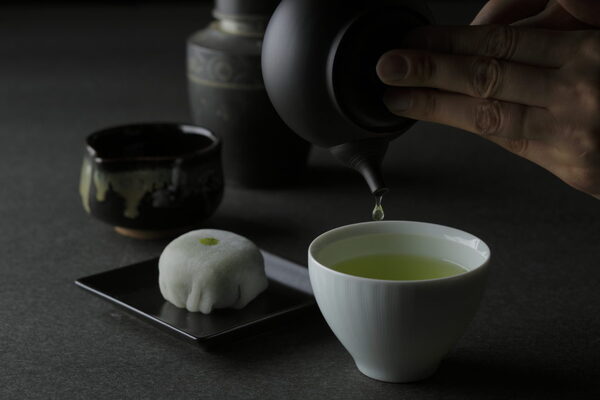 「長崎 そのぎ茶コレクション2026 in 東京」そのぎ茶を淹れているイメージ