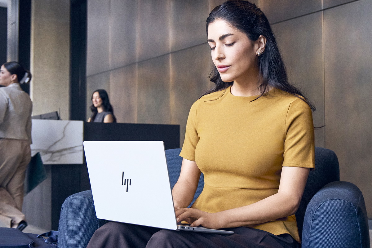 HPがインテル、AMD、クアルコムを選べるビジネスノートPC発表