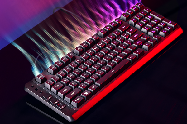 HPがインテル、AMDを選べるゲーミングノートPC「HyperX OMEN MAX 16」発表