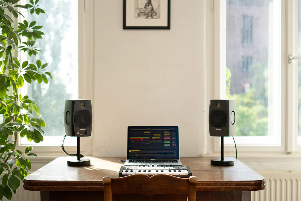 ADAM Audio D3V