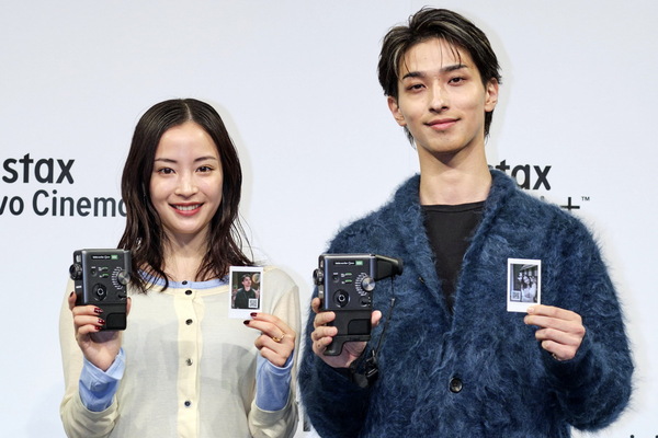 「instax mini Evo Cinema」発表