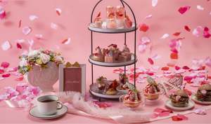 ホテル最上階でヌン活♡期間ごとに内容が変わるいちごのアフタヌーンティー【札樽自動車道 札幌西ICから約8km】