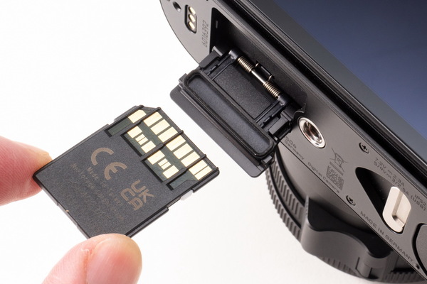 「ライカQ3モノクローム」実写レビュー