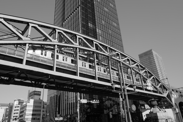 「ライカQ3モノクローム」実写レビュー