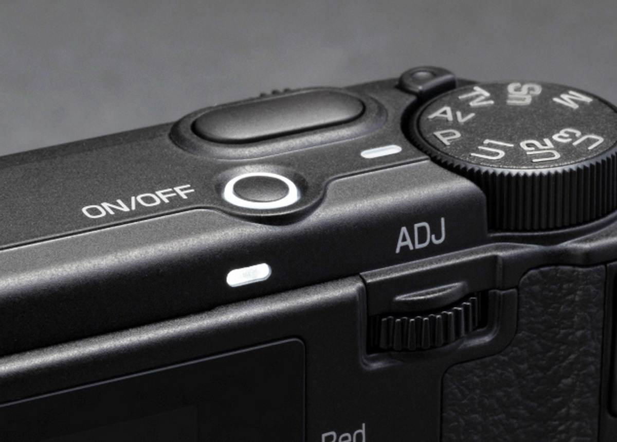 「GRIV Monochrome」発売