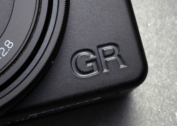 「GRIV Monochrome」発売