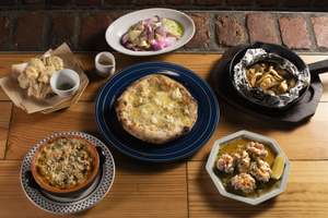 新得地鶏のミートグラタンや4種類以上のチーズを使ったピザなど冬の十勝グルメがおいしそう過ぎてため息出る