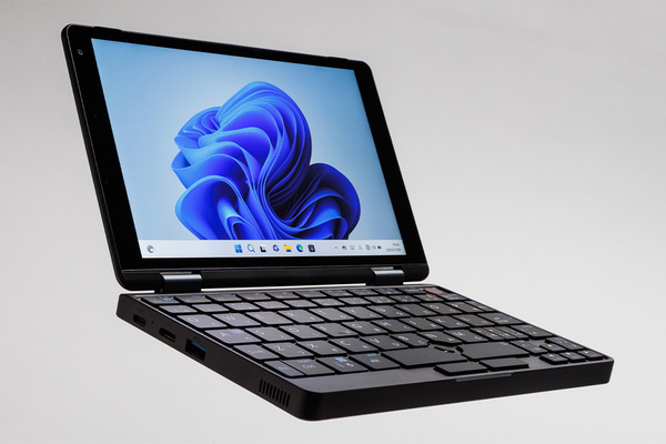Core i3搭載の8型ミニパソが7万円弱!?謎メーカーの小型ノートPCが
