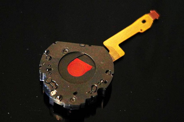 「GRIV Monochrome」発売