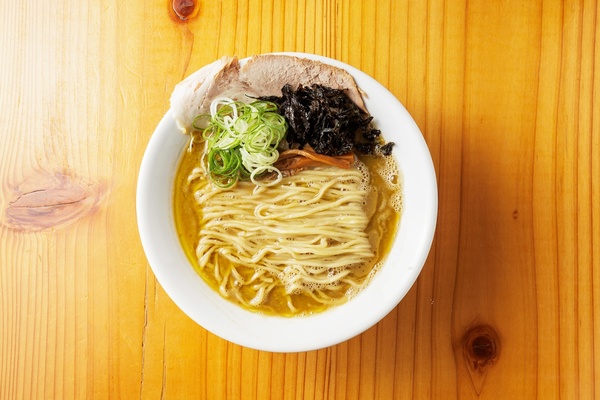 「牡蠣らーめん」(1200円)