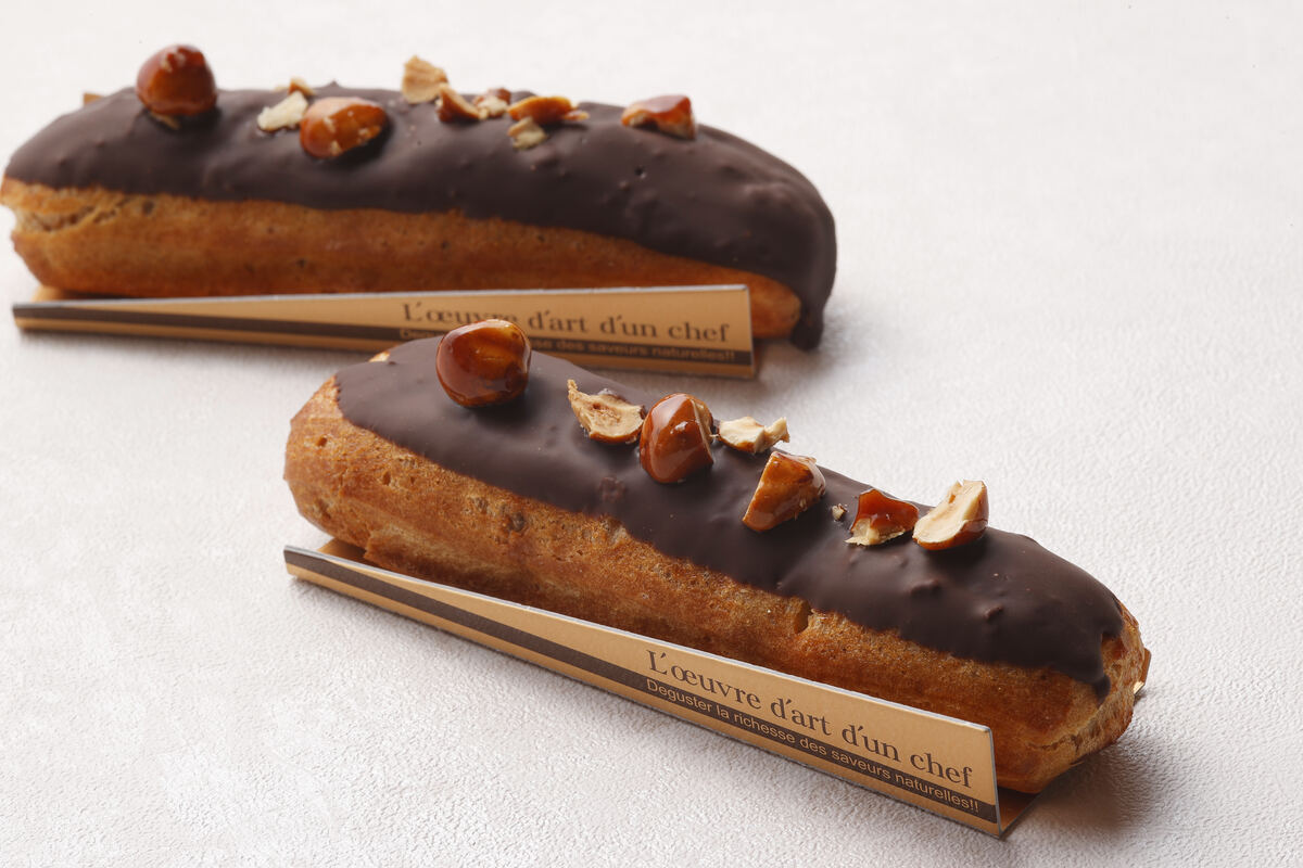 東京會舘の「エクレア・ショコラ」