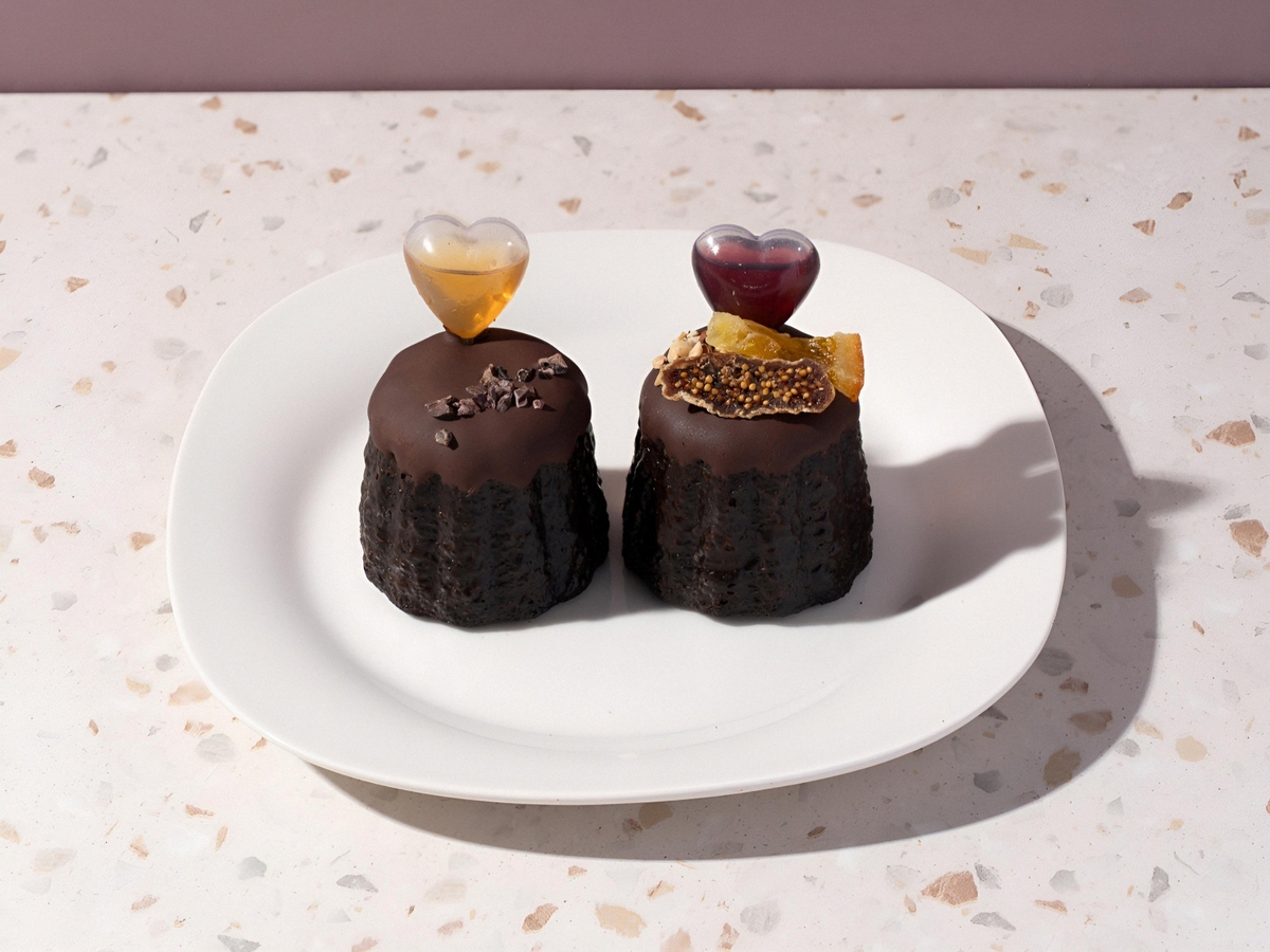 信州ウイスキーボンボン（右）サングリア・ショコラ